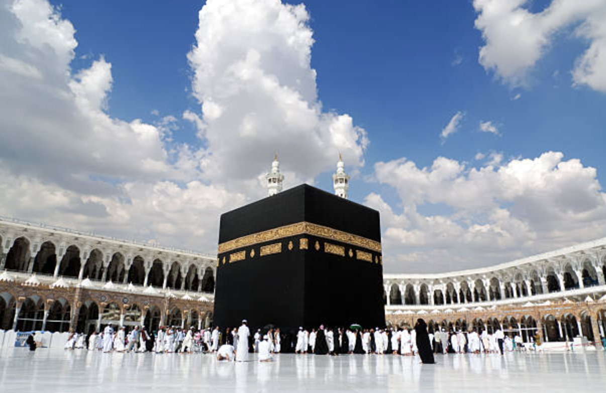 Bolehkah Minum Pil KB untuk Menunda Haid Saat Umrah?